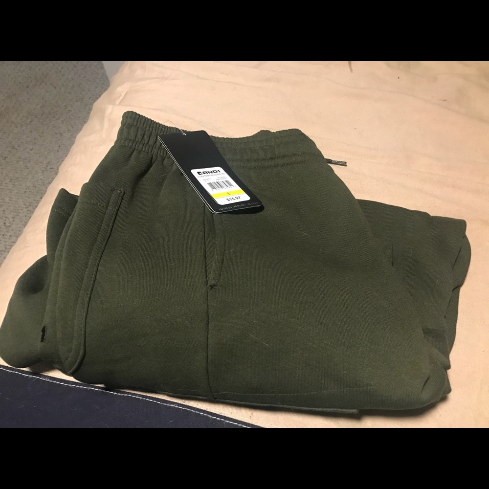 Brand new never worn sweatpants